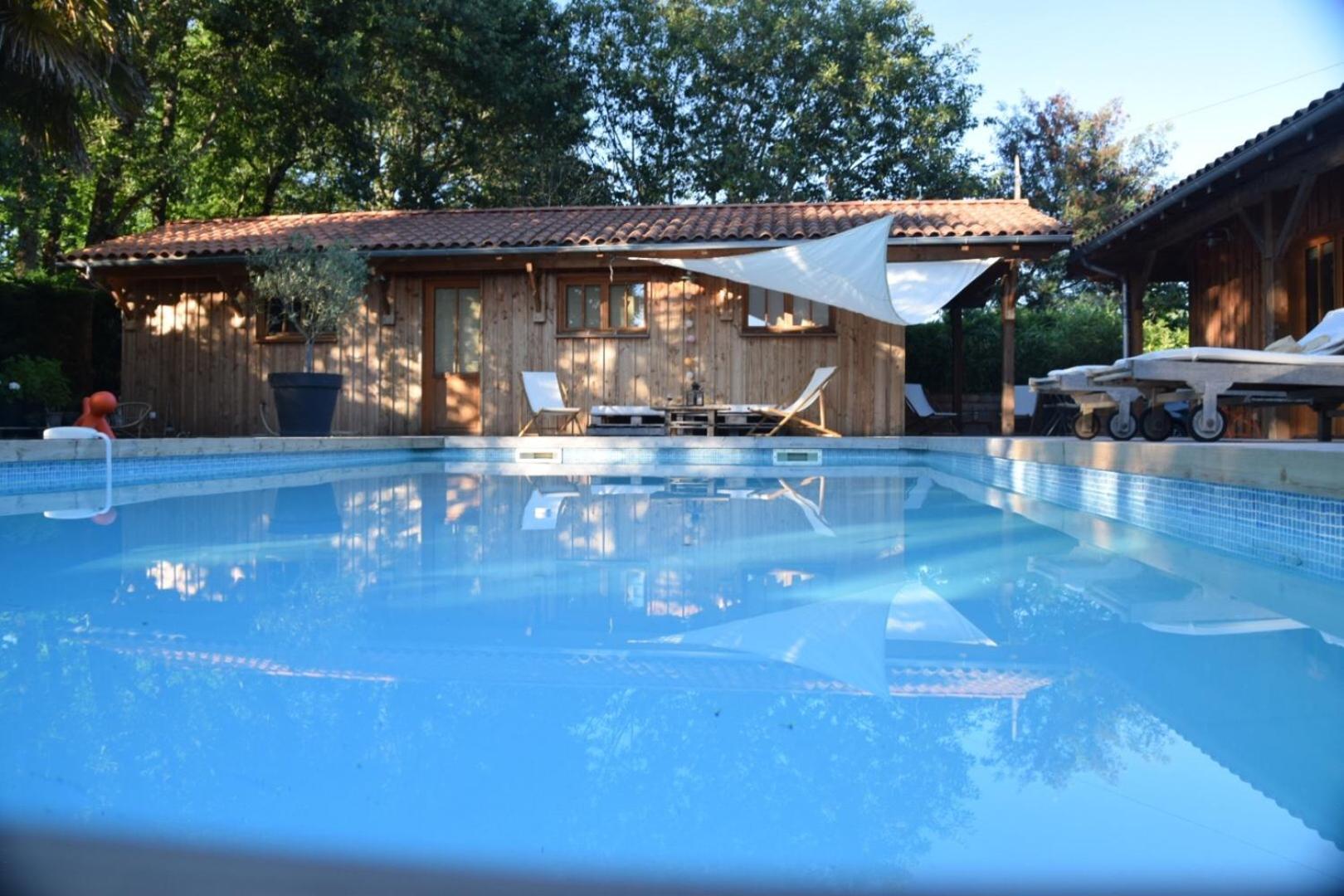 La Maison Du Las Saint-Jean-d'Illac Buitenkant foto